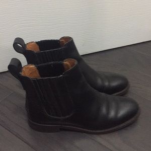 Madewell Black Chelsea Boot